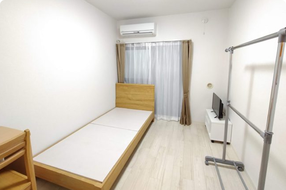 Furnished western-style room